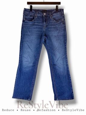 SILVER JEAN CO Women’s Size 34/L27 Denim Suki Straight Crop Fit Style Stretch